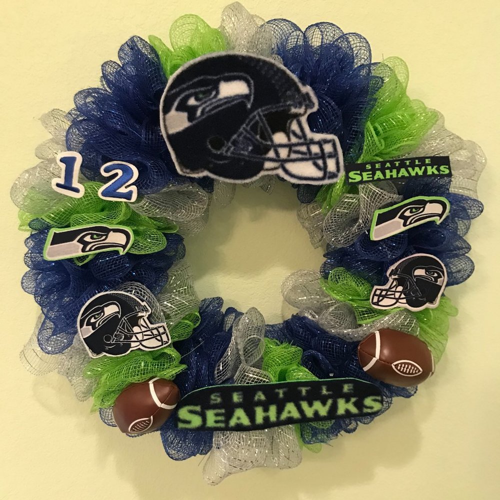 SEATTLE SEAHAWKS WREATH